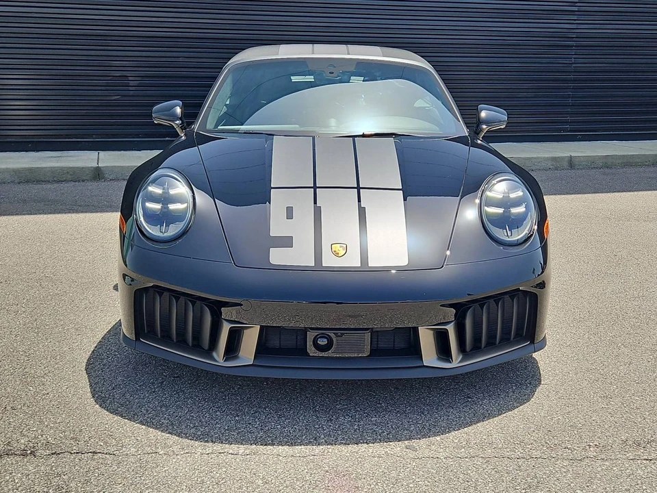 2026 Porsche 992 Carrera - Image 2 of 5