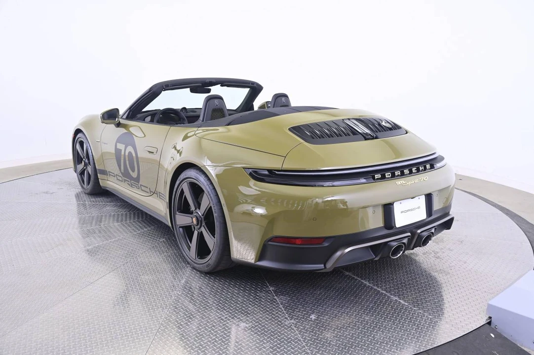 2026 Porsche 911 - Image 3 of 5