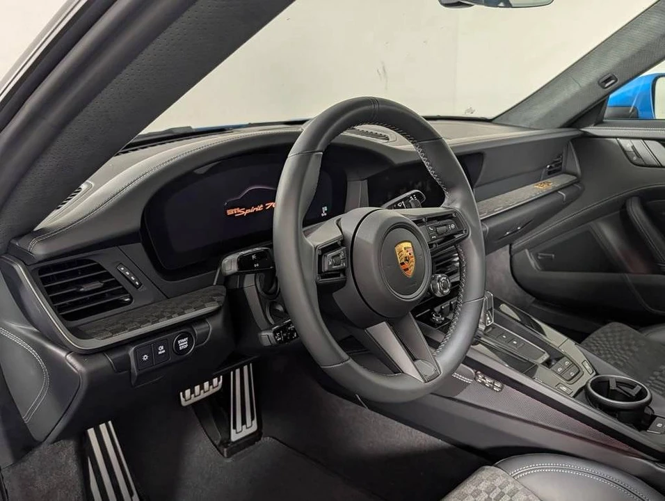 2026 Porsche 911 - Image 5 of 5