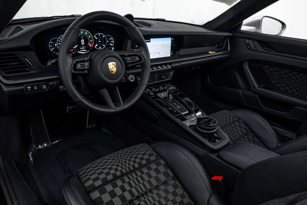 2026 Porsche 992 Carrera - Image 4 of 4