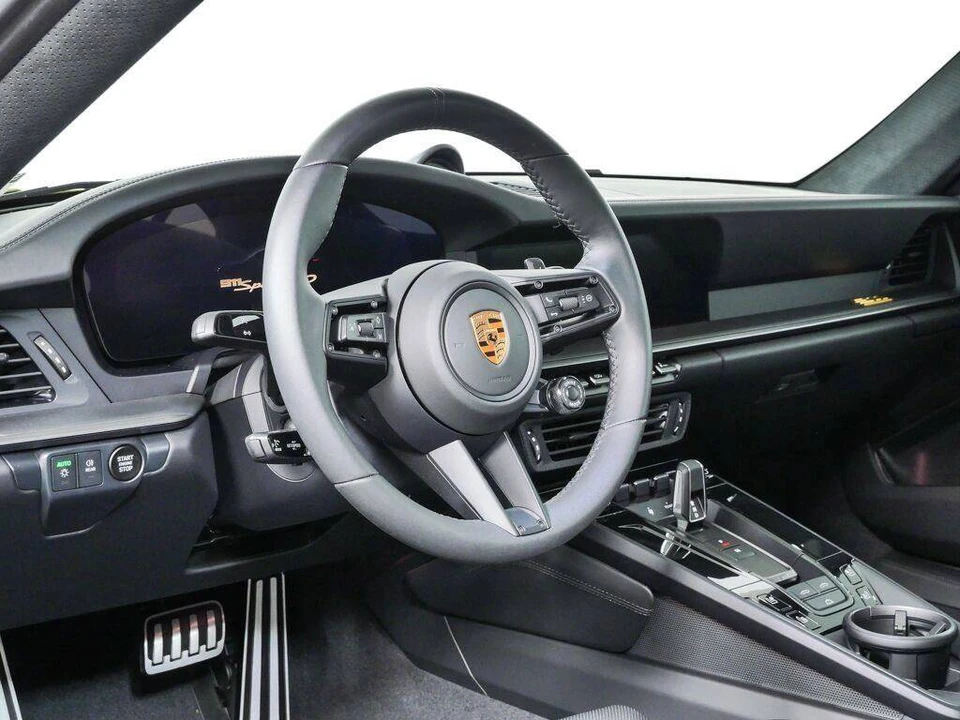 2026 Porsche 911 - Image 4 of 4