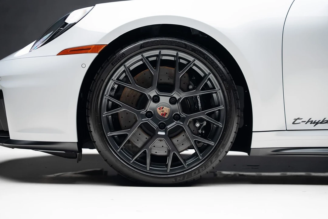 2026 Porsche 992 Targa 4 GTS - Image 22 of 31