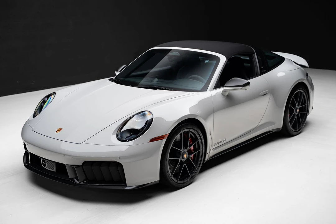 2026 Porsche 992 Targa 4 GTS - Image 5 of 31