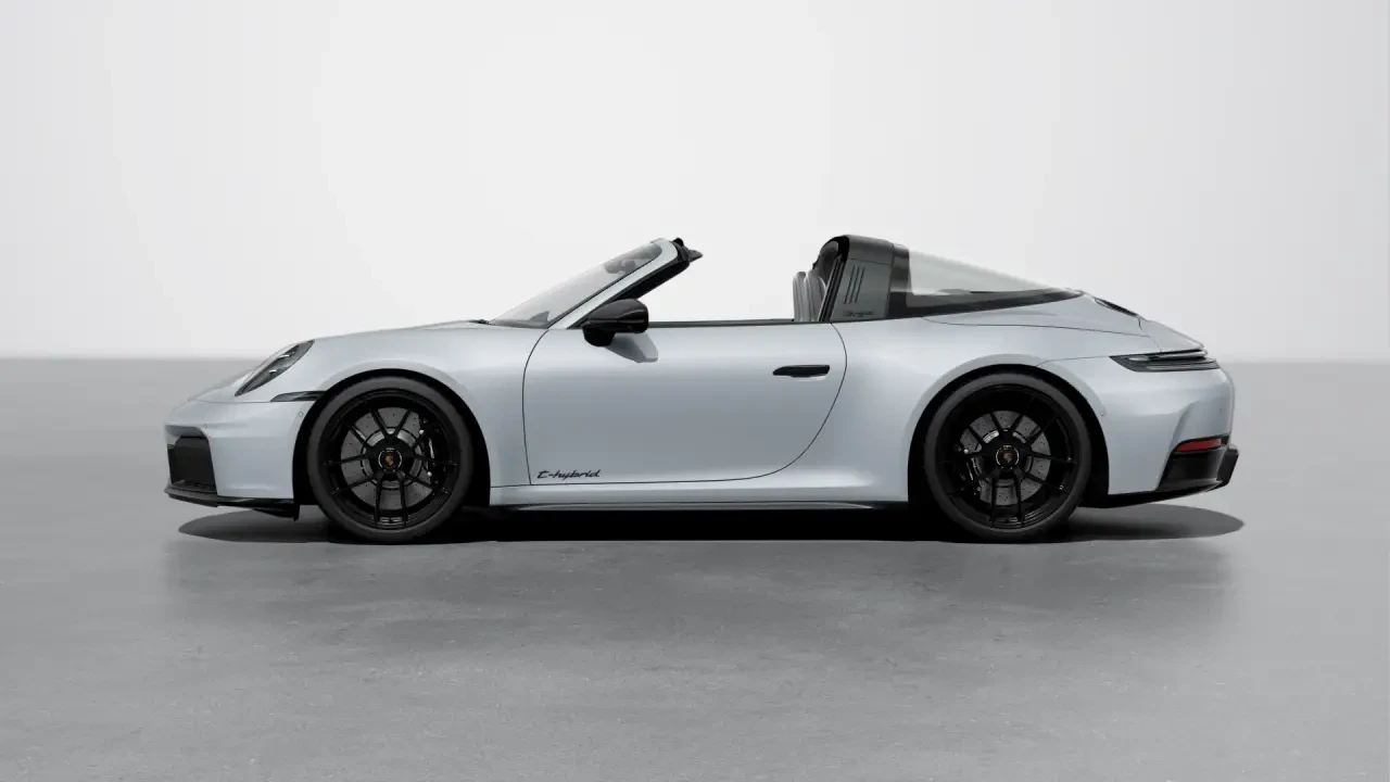 2026 Porsche 992 Targa 4 GTS - Image 16 of 31