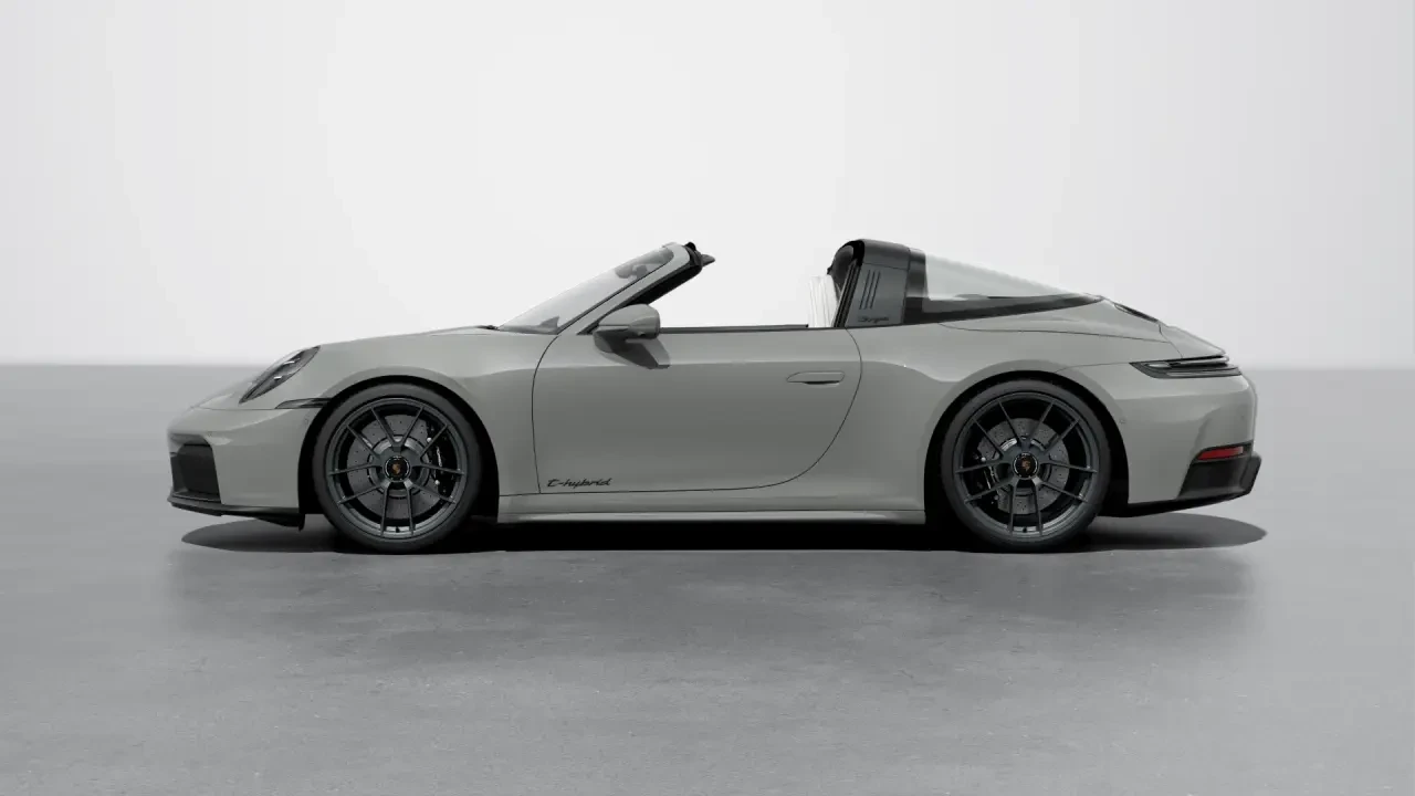 2026 Porsche 992 Targa 4 GTS - Image 16 of 31