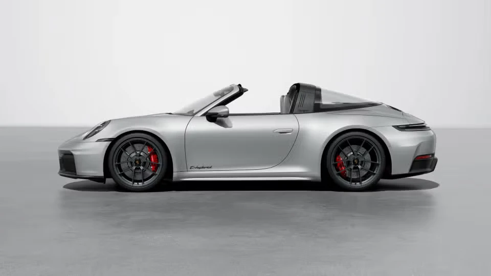 2026 Porsche 911 - Image 11 of 30