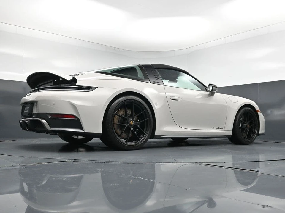 2026 Porsche 992 Targa 4 GTS - Image 25 of 31