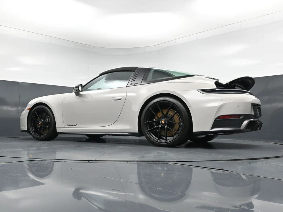 2026 Porsche 992 Targa 4 GTS - Image 23 of 31