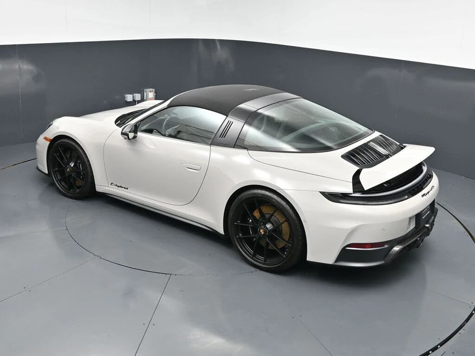 2026 Porsche 992 Targa 4 GTS - Image 15 of 31