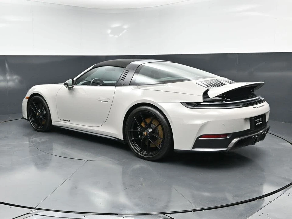 2026 Porsche 992 Targa 4 GTS - Image 3 of 31