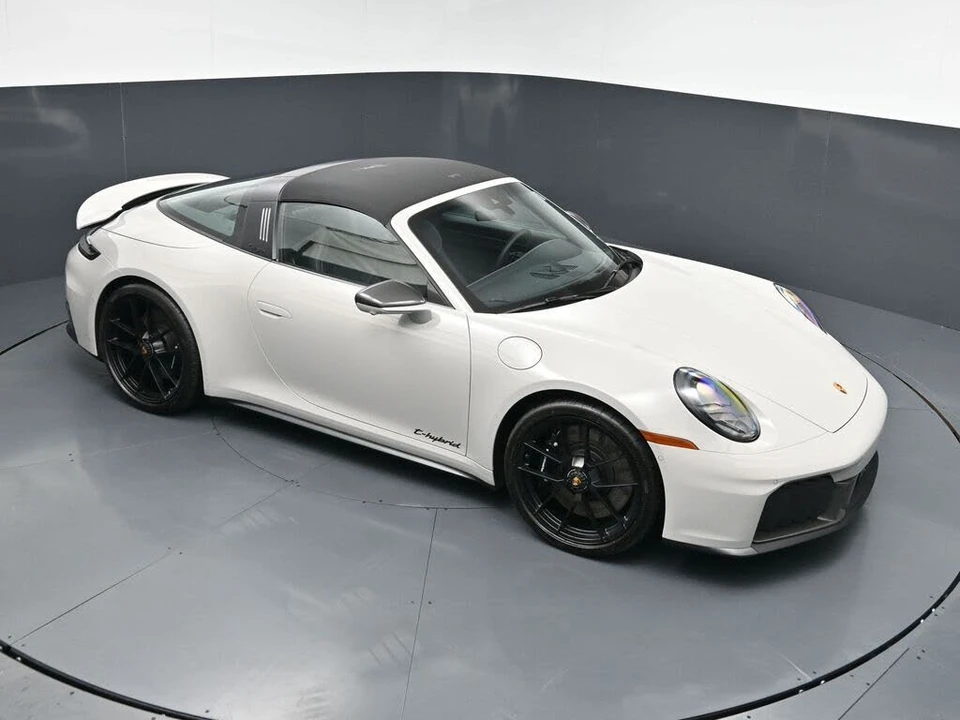 2026 Porsche 992 Targa 4 GTS - Image 19 of 31