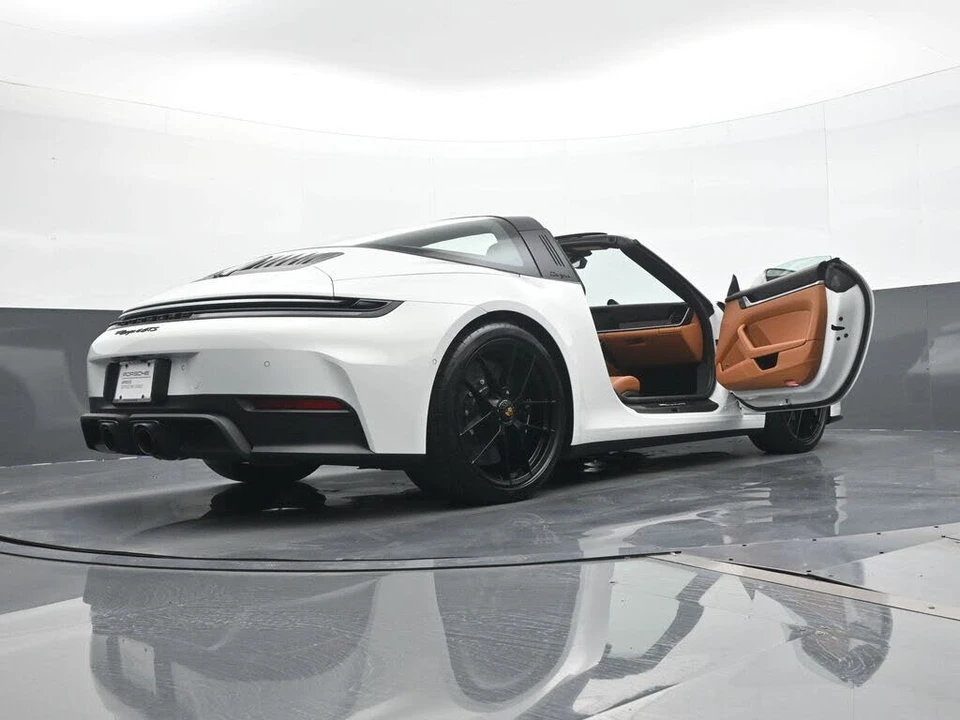 2026 Porsche 992 Targa 4 GTS - Image 24 of 31