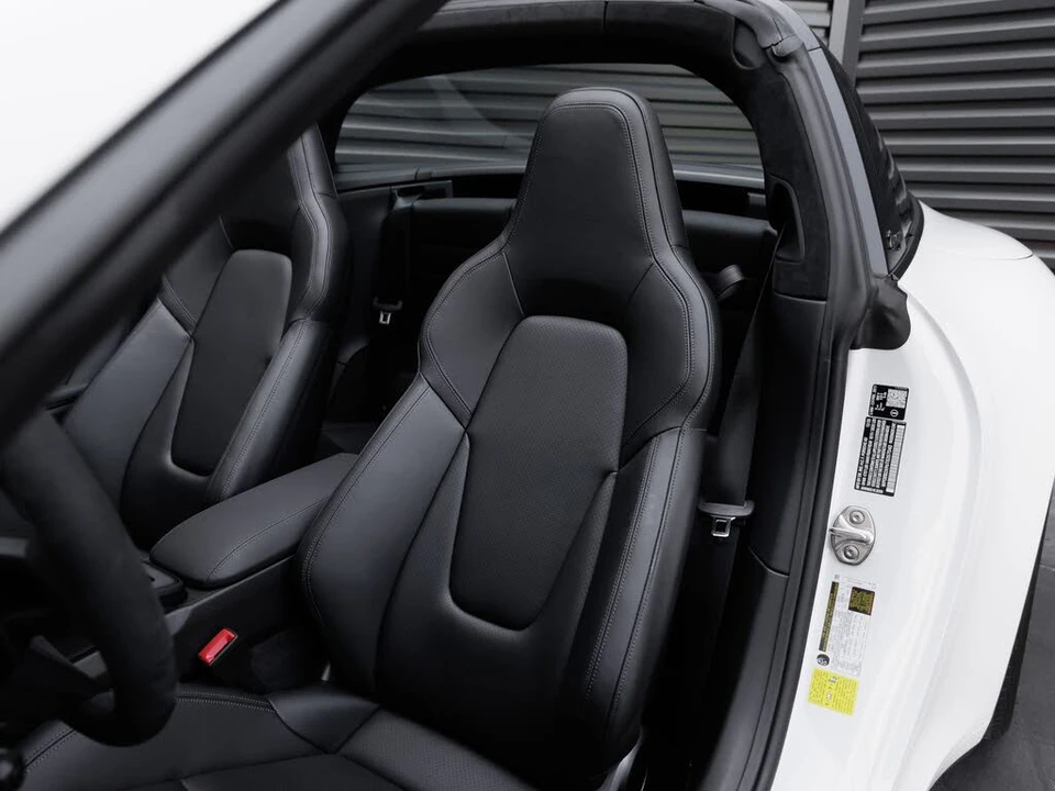 2026 Porsche 992 Targa 4 GTS - Image 5 of 31