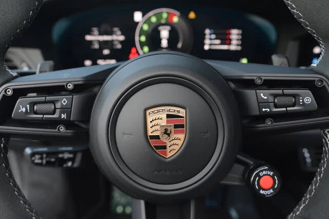 2026 Porsche 992 Targa 4 GTS - Image 18 of 31