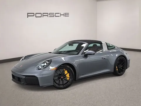 2026 Porsche 911 Targa 4 GTS Cabriolet AWD