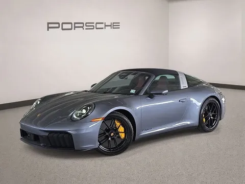 2026 Porsche 911 Targa 4 GTS Cabriolet AWD