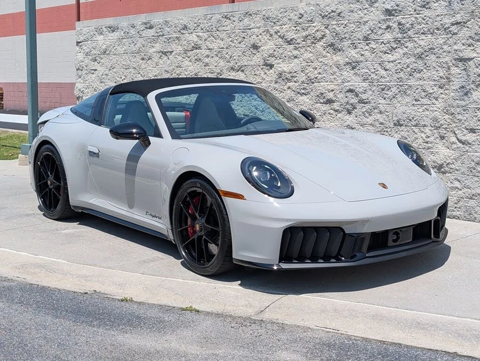 2026 Porsche 992 Targa 4 GTS - Image 9 of 31