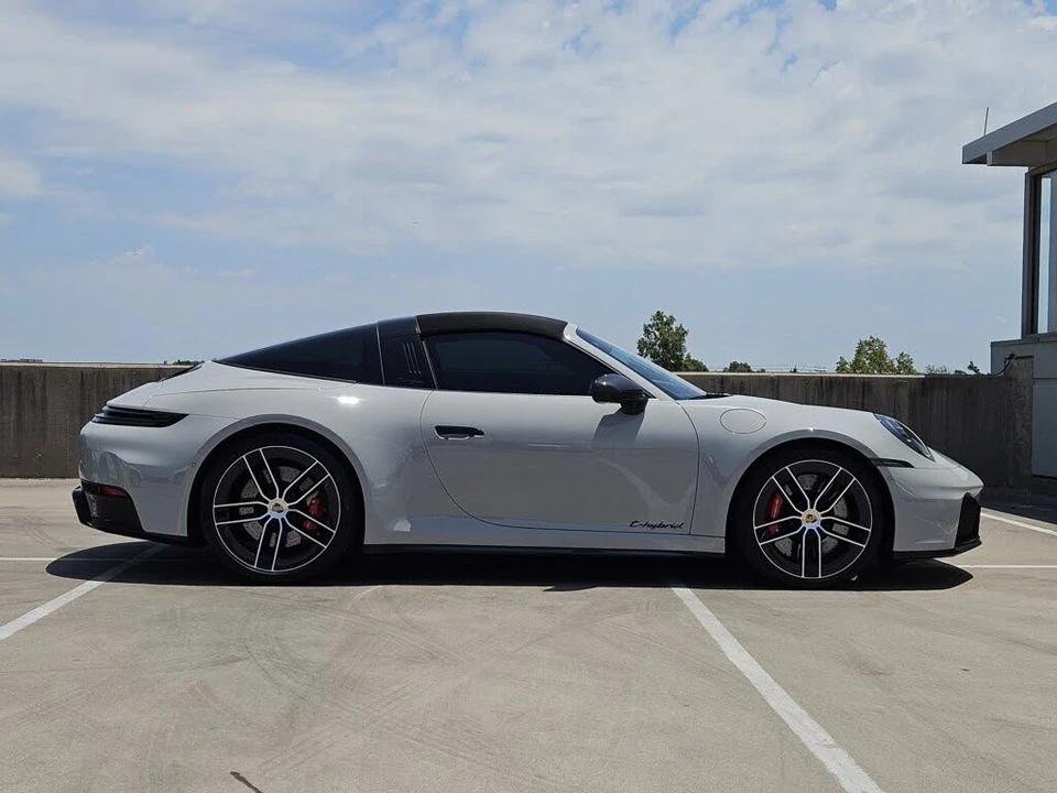 2026 Porsche 992 Targa 4 GTS - Image 9 of 31