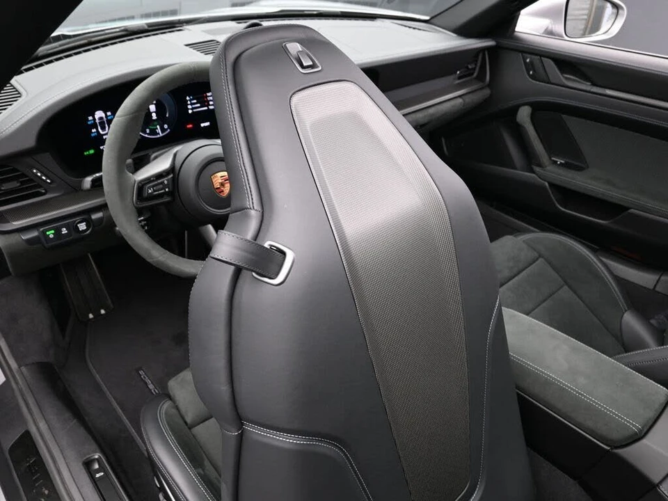 2026 Porsche 992 Targa 4 GTS - Image 18 of 31