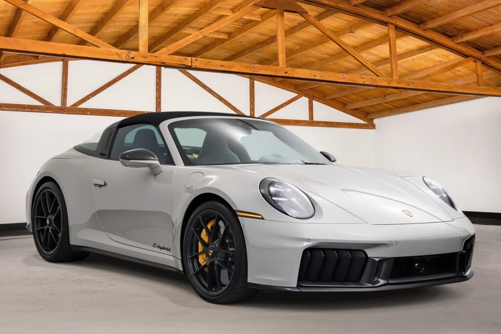 2026 Porsche 992 Targa 4 GTS - Image 7 of 31