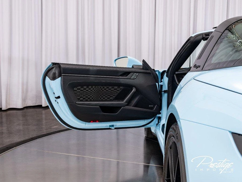 2026 Porsche 992 Targa 4 GTS - Image 23 of 31