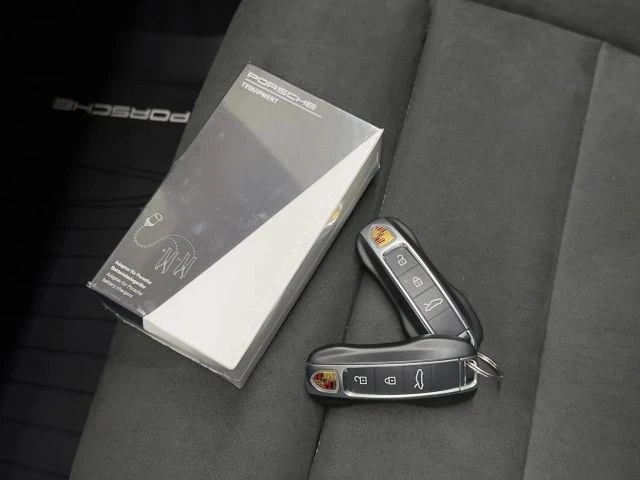2026 Porsche - Image 22 of 31