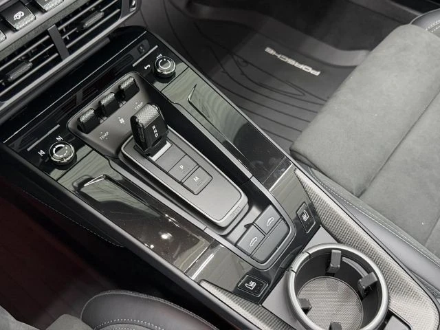 2026 Porsche - Image 28 of 31