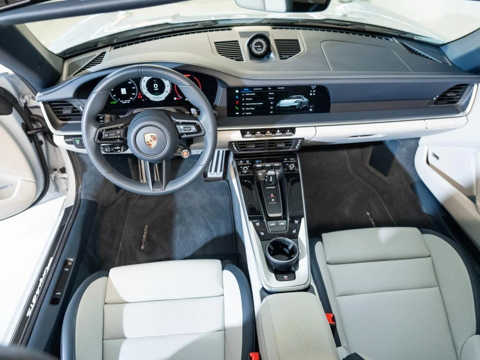 2026 Porsche 992 Targa 4 GTS - Image 19 of 27