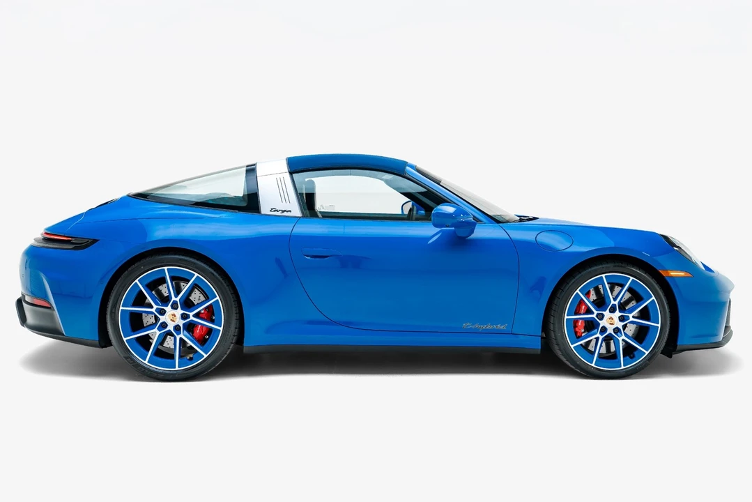 2026 Porsche 992 Targa 4 GTS - Image 13 of 31