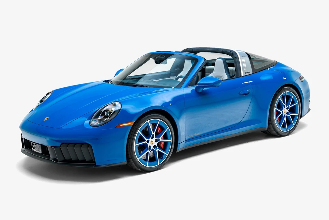 2026 Porsche 992 Targa 4 GTS - Image 5 of 31