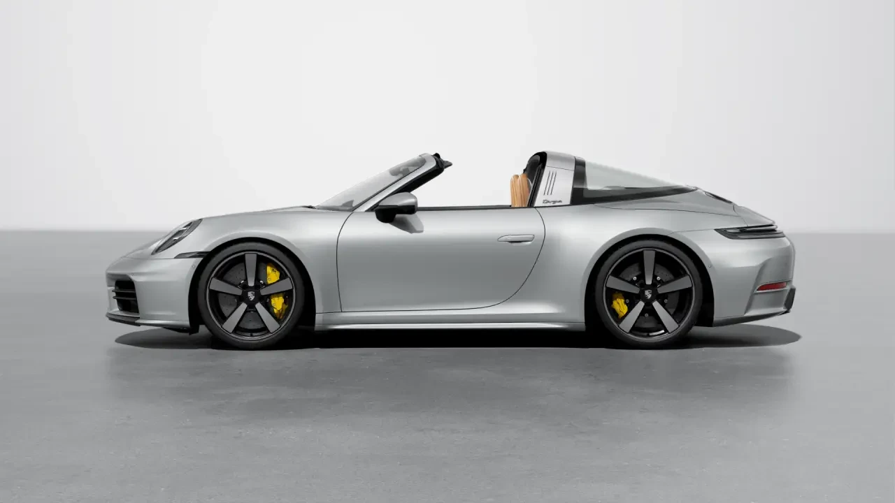 2026 Porsche 992 Targa 4 & 4S - Image 16 of 31