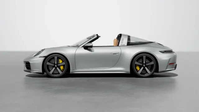 2026 Porsche 992 Targa 4 & 4S - Image 14 of 31