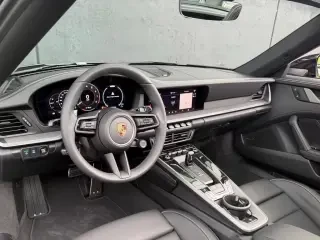 2026 Porsche 992 Targa 4 & 4S - Image 29 of 31