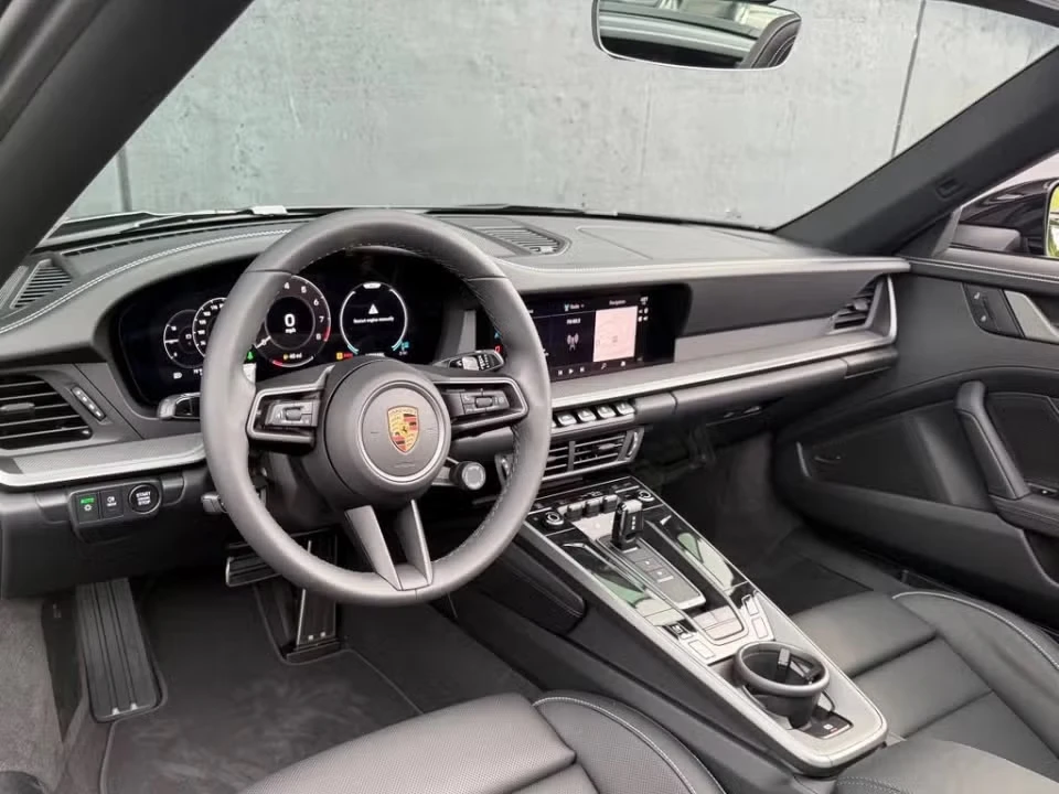 2026 Porsche 992 Targa 4 & 4S - Image 27 of 31