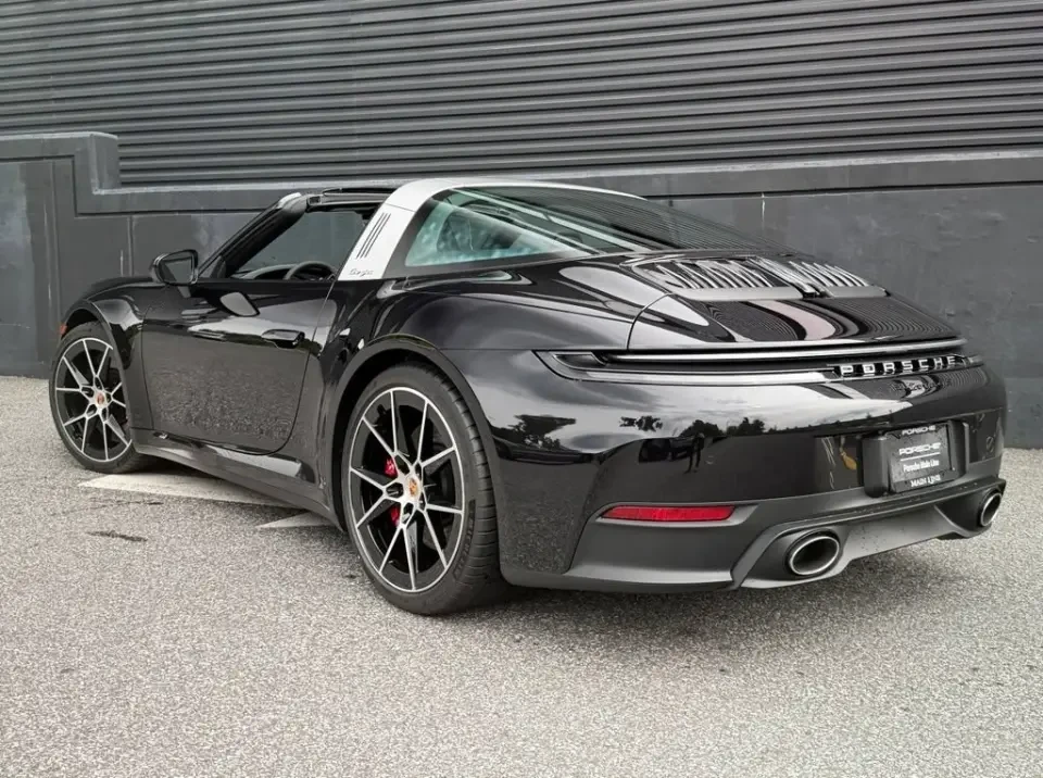 2026 Porsche 992 Targa 4 & 4S - Image 23 of 31