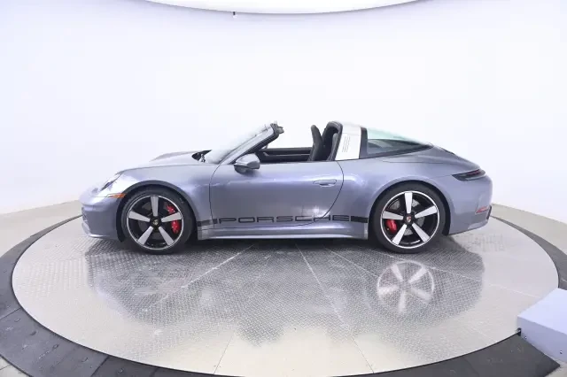 2026 Porsche 992 Targa 4 & 4S - Image 14 of 31