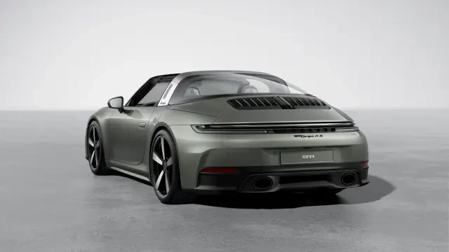 2026 Porsche 911 - Image 22 of 30
