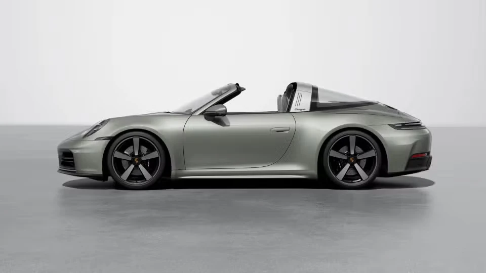 2026 Porsche 911 - Image 11 of 30