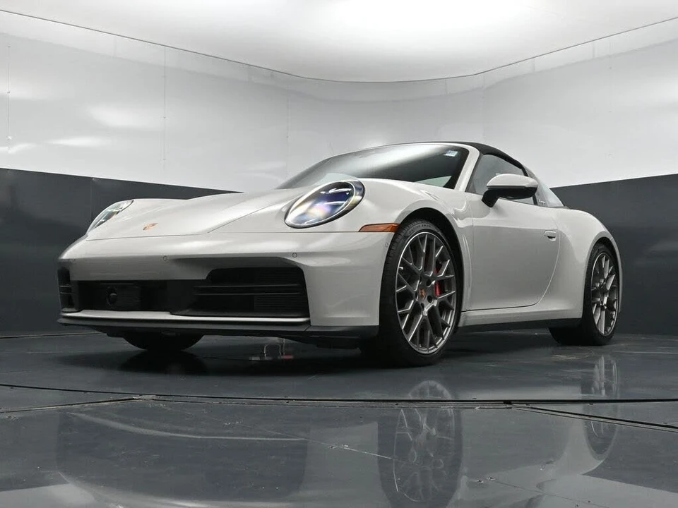 2026 Porsche 992 Targa 4 & 4S - Image 21 of 31
