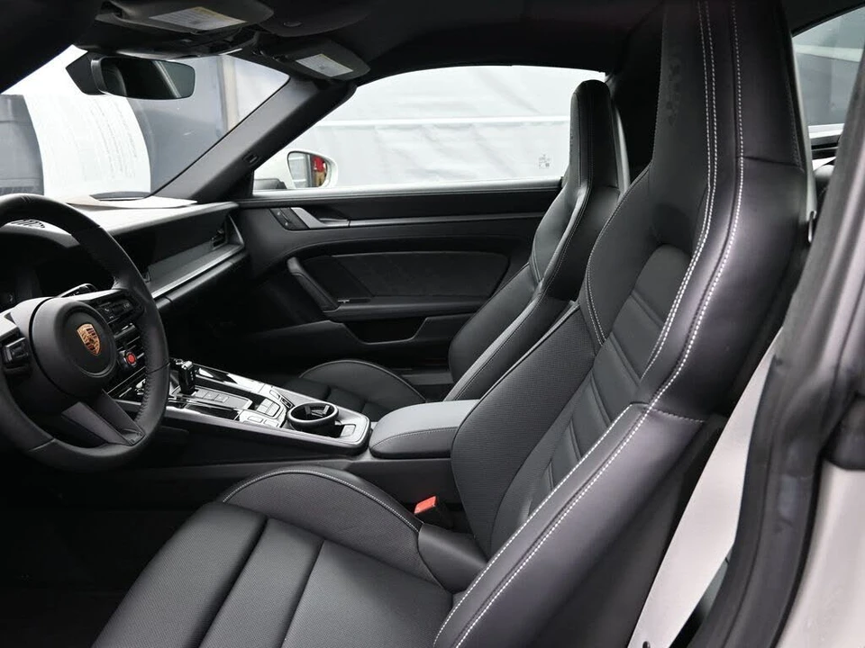 2026 Porsche 992 Targa 4 & 4S - Image 5 of 31