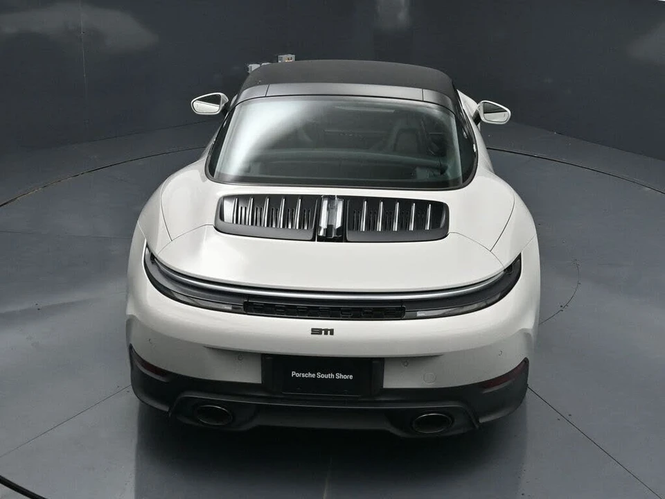 2026 Porsche 992 Targa 4 & 4S - Image 16 of 31