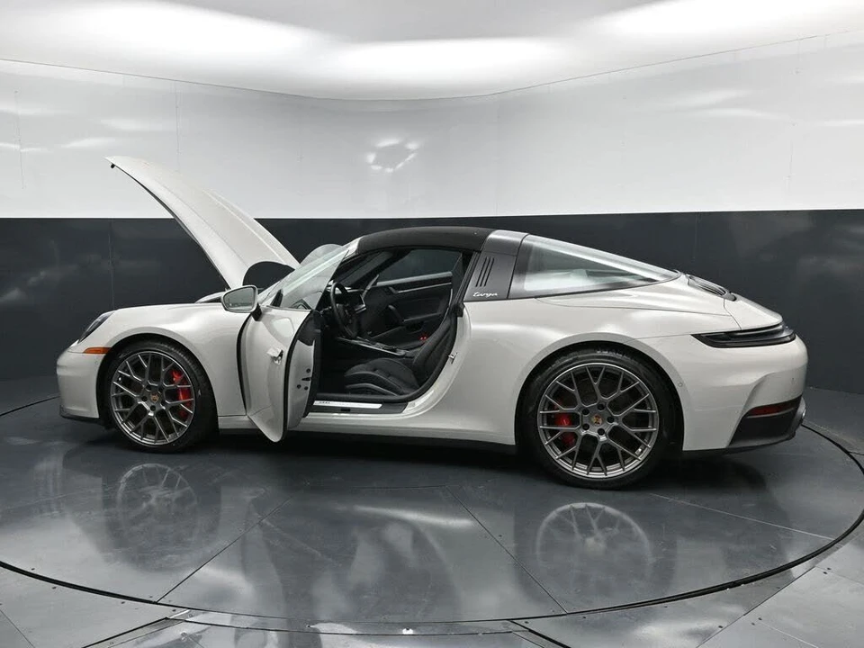 2026 Porsche 992 Targa 4 & 4S - Image 31 of 31