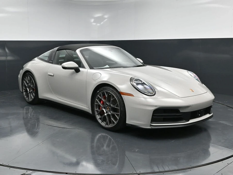 2026 Porsche 992 Targa 4 & 4S - Image 11 of 31