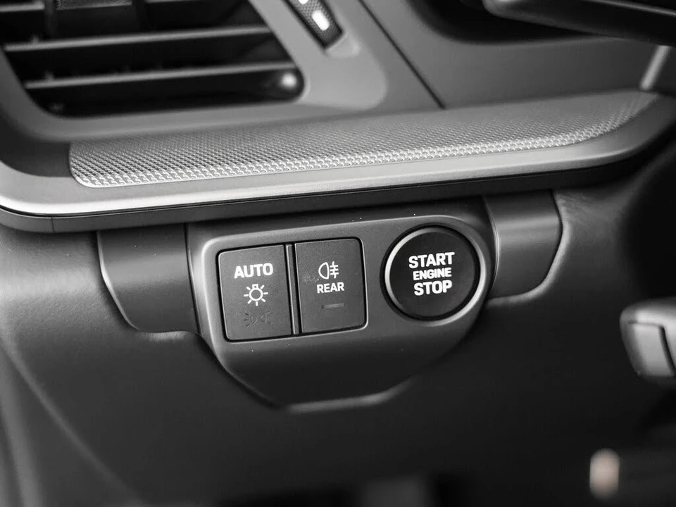 2026 Porsche 992 Targa 4 & 4S - Image 18 of 31