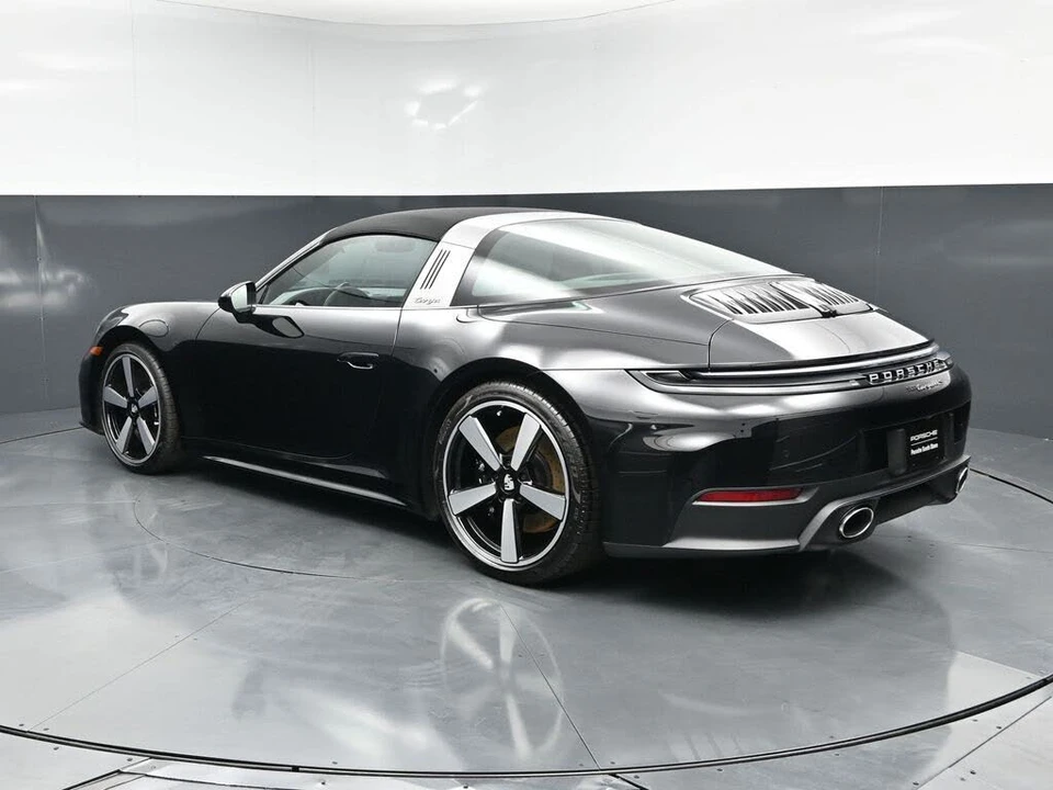 2026 Porsche 992 Targa 4 & 4S - Image 3 of 31