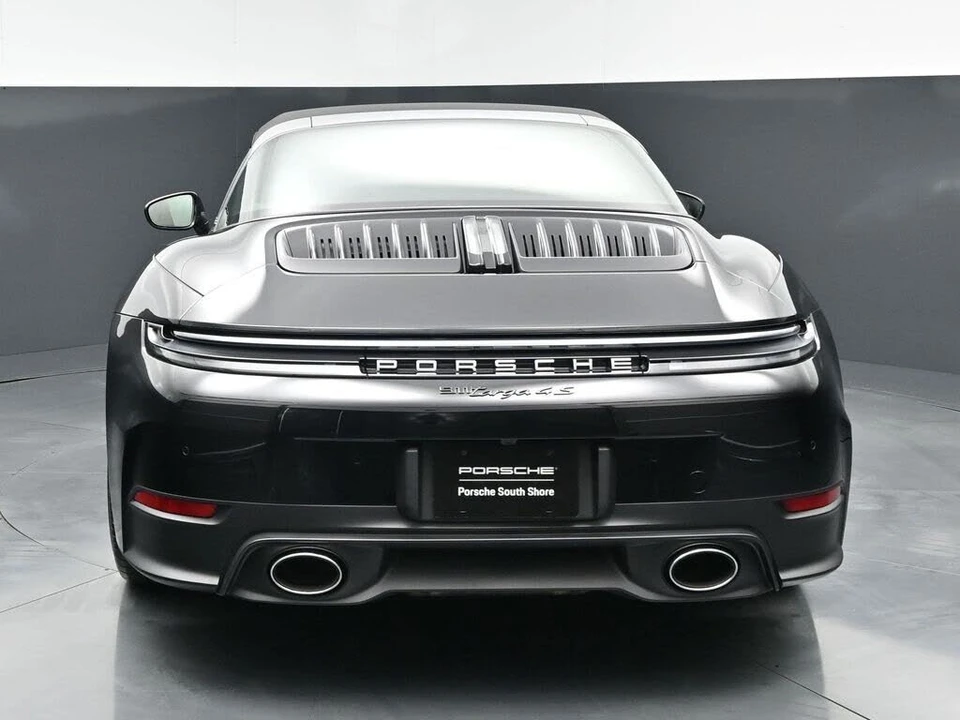 2026 Porsche 992 Targa 4 & 4S - Image 12 of 31