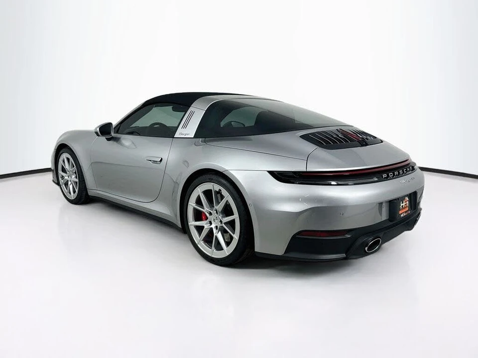2026 Porsche 992 Targa 4 & 4S - Image 8 of 20