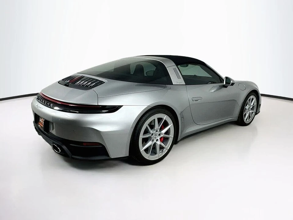 2026 Porsche 992 Targa 4 & 4S - Image 6 of 20