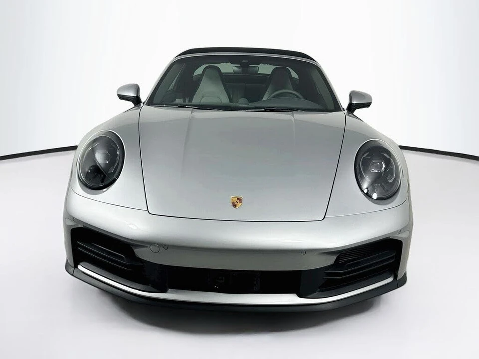 2026 Porsche 992 Targa 4 & 4S - Image 3 of 20