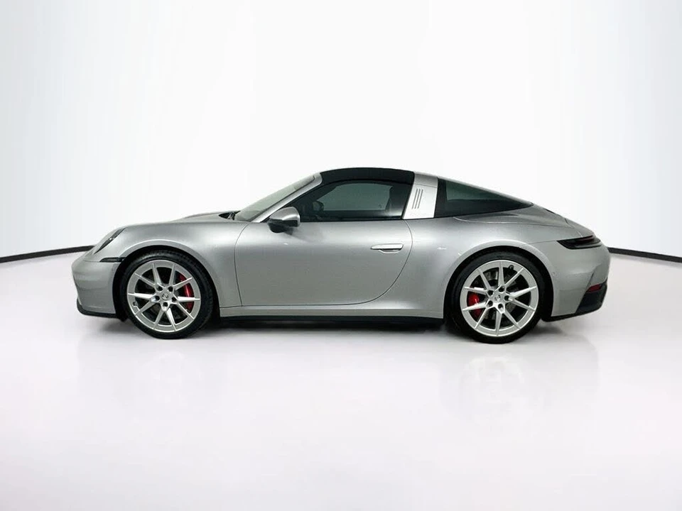 2026 Porsche 992 Targa 4 & 4S - Image 9 of 20